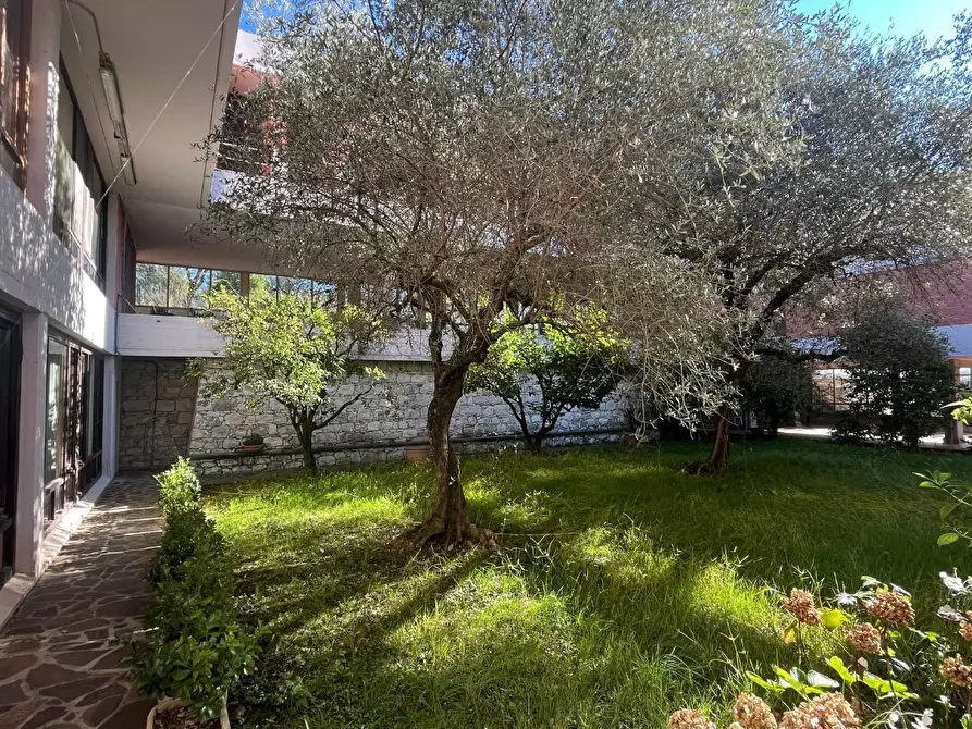 Immagine 6 di Palazzo in vendita  in Via Miramare 43 a Leivi
