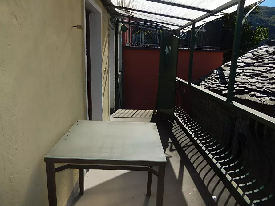 Immagine 2 di Trilocale in vendita  in Via alla Chiesa a Castiglione Chiavarese