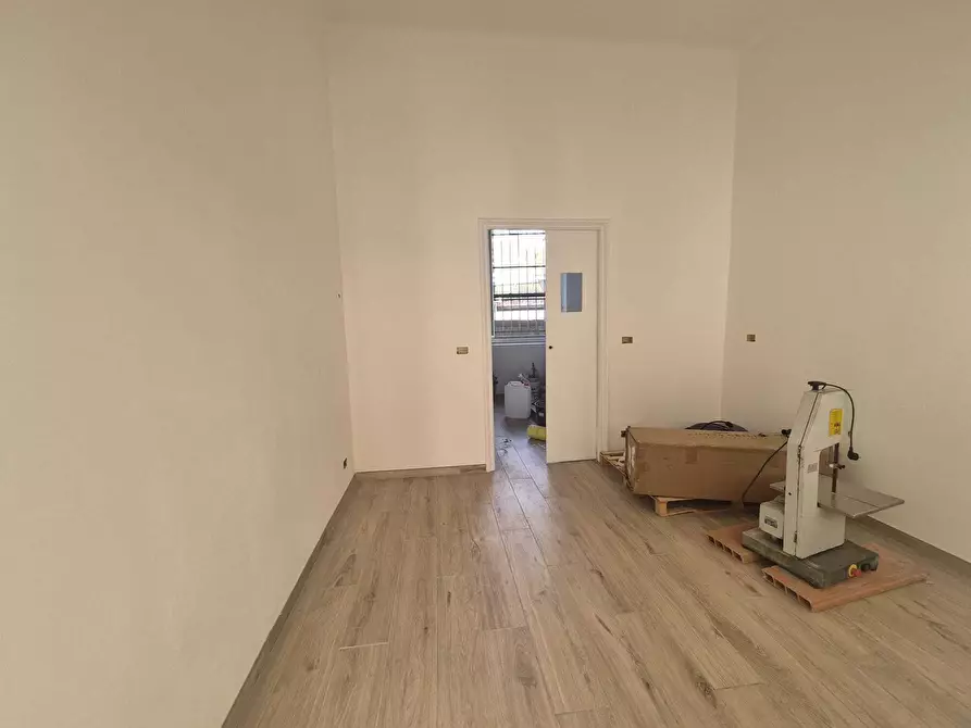 Immagine 4 di Locale commerciale in vendita  in Via Nazionale 183 a Sestri Levante