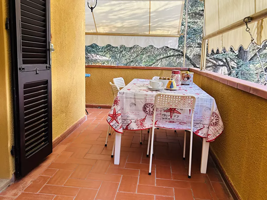 Immagine 18 di Trilocale in vendita  a Rosignano Marittimo