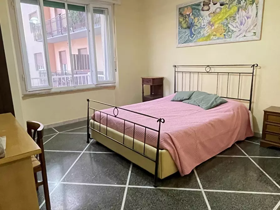 Immagine 13 di Pentalocale in vendita  a Livorno