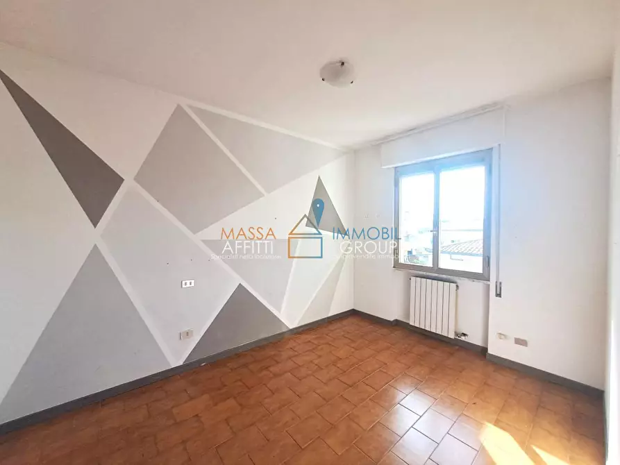 Immagine 7 di Quadrilocale in vendita  in Via Pola 7 a Massa