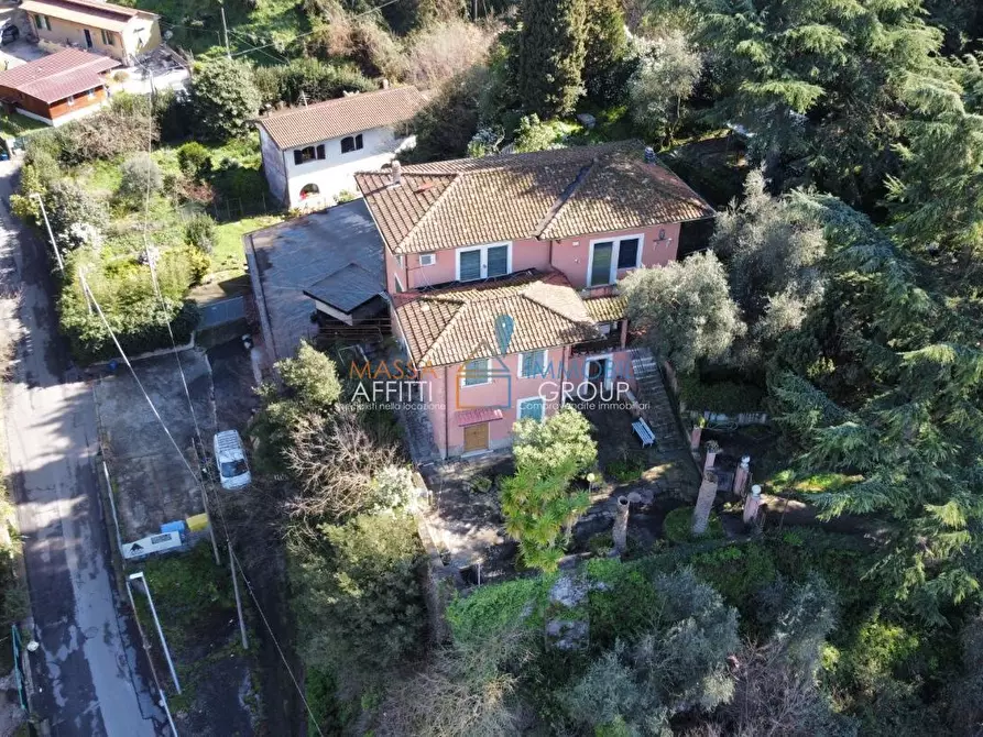 Immagine 21 di Villa in vendita  in Via Porta Quaranta 5 a Massa