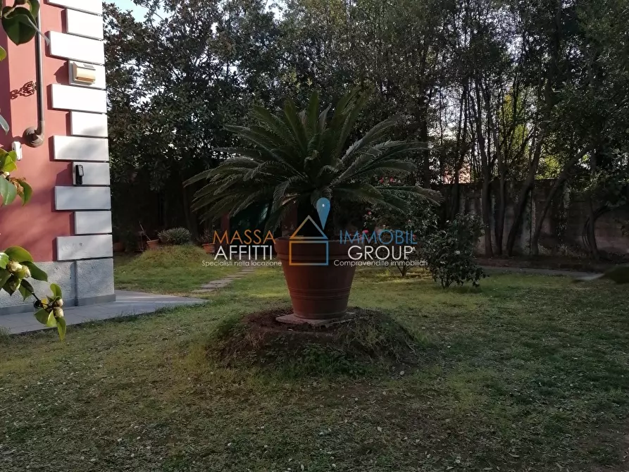 Immagine 31 di Villa in vendita  in Via Galissano 24 a Carrara