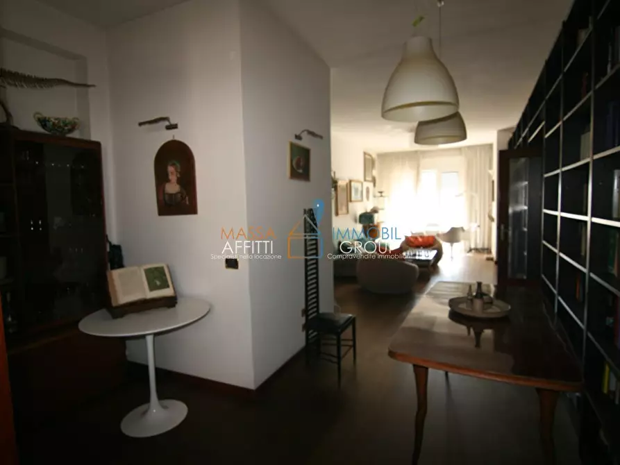 Immagine 5 di Pentalocale in vendita  in Via dei Mille 59 a Carrara