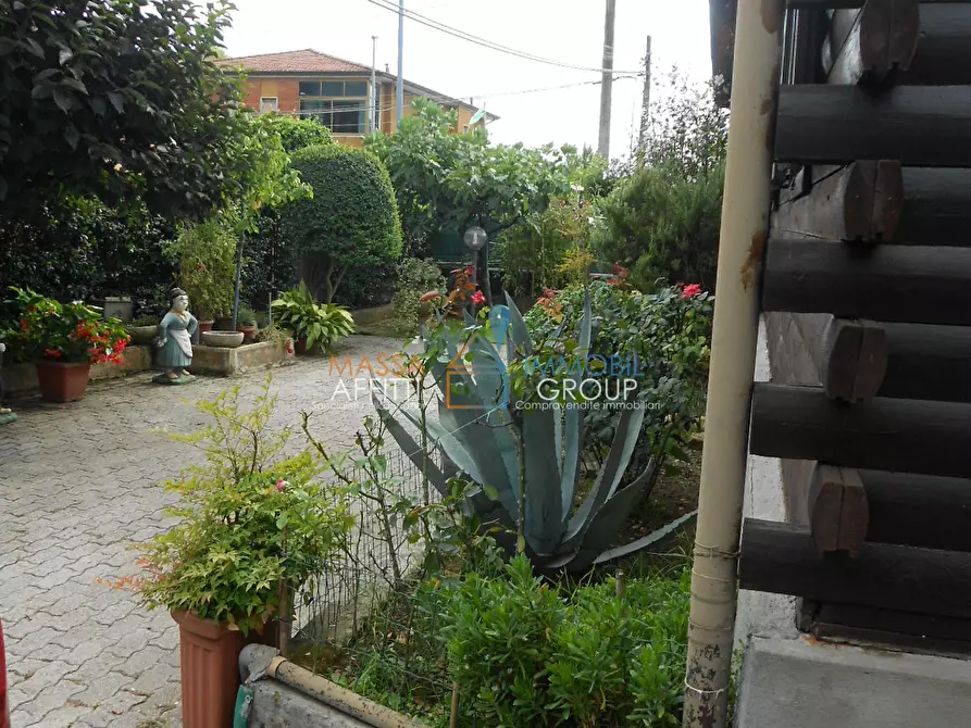 Immagine 36 di Casa indipendente in vendita  in Via Alteta 112 a Massa