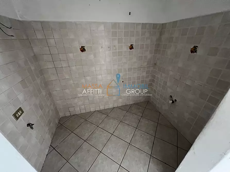 Immagine 8 di Casa semindipendente in vendita  in Via Felice Cavallotti 33 a Massa