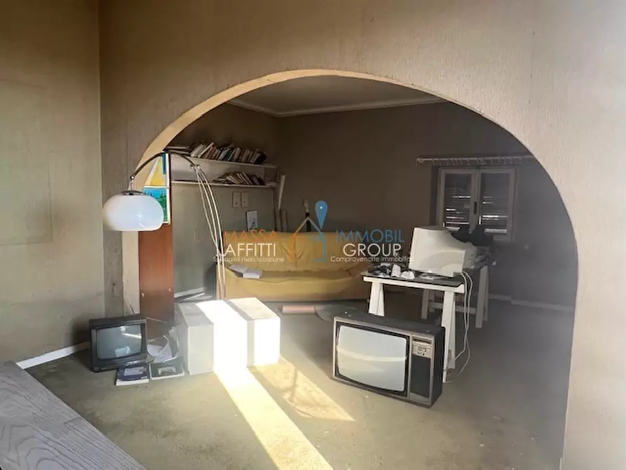 Immagine 49 di Villetta a schiera in vendita  in Via Pietro Pellegrini 17 a Massa