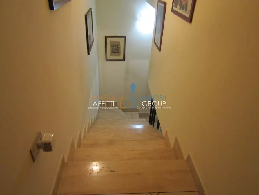 Immagine 18 di Porzione di casa in vendita  in Viale Domenico Zaccagna 6 a Carrara