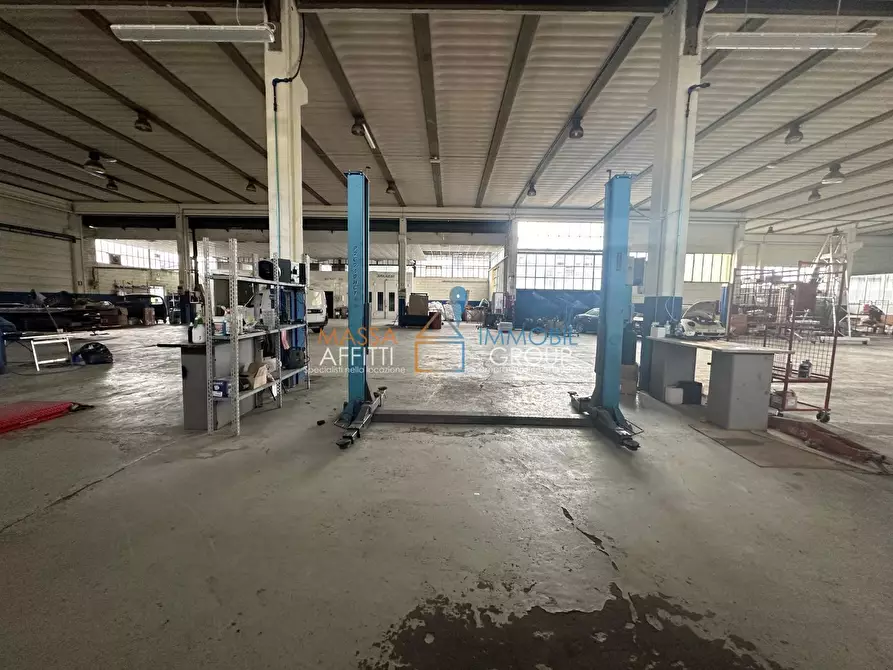 Immagine 10 di Attività artigianale in vendita  in Via Acquale 25 a Massa