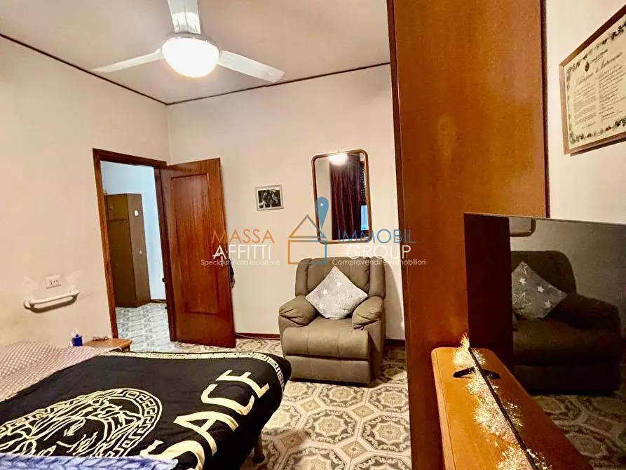 Immagine 18 di Quadrilocale in vendita  in Via G. Carducci 26 a Massa