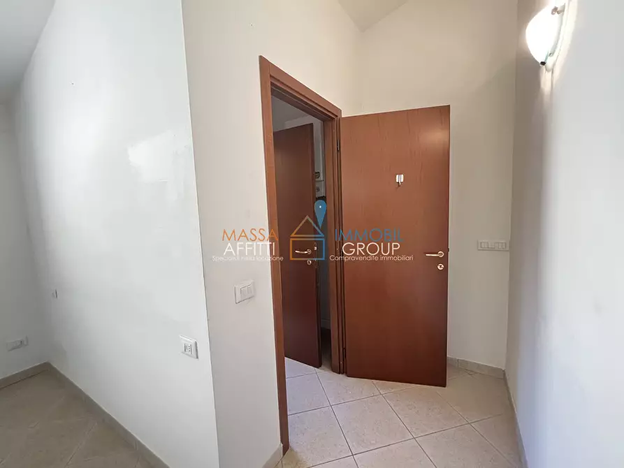 Immagine 20 di Trilocale in vendita  in Viale Giacomo Puccini 4 a Massa