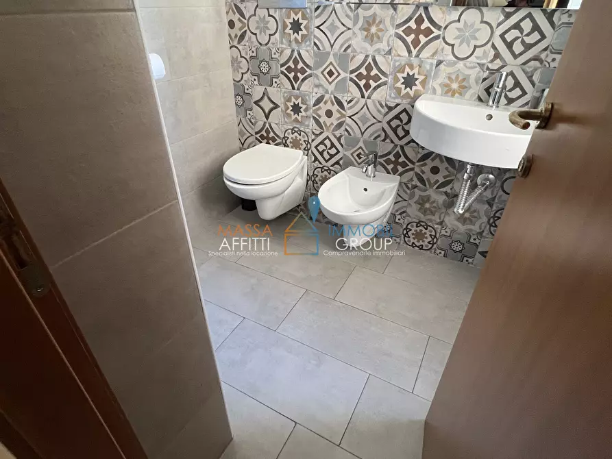 Immagine 18 di Palazzo in vendita  in Viale Ermenegildo Pistelli 70 a Camaiore