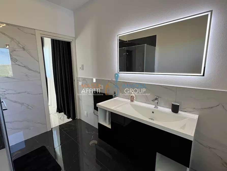 Immagine 44 di Villa in vendita  in Via Vaiana 91 a Pietrasanta