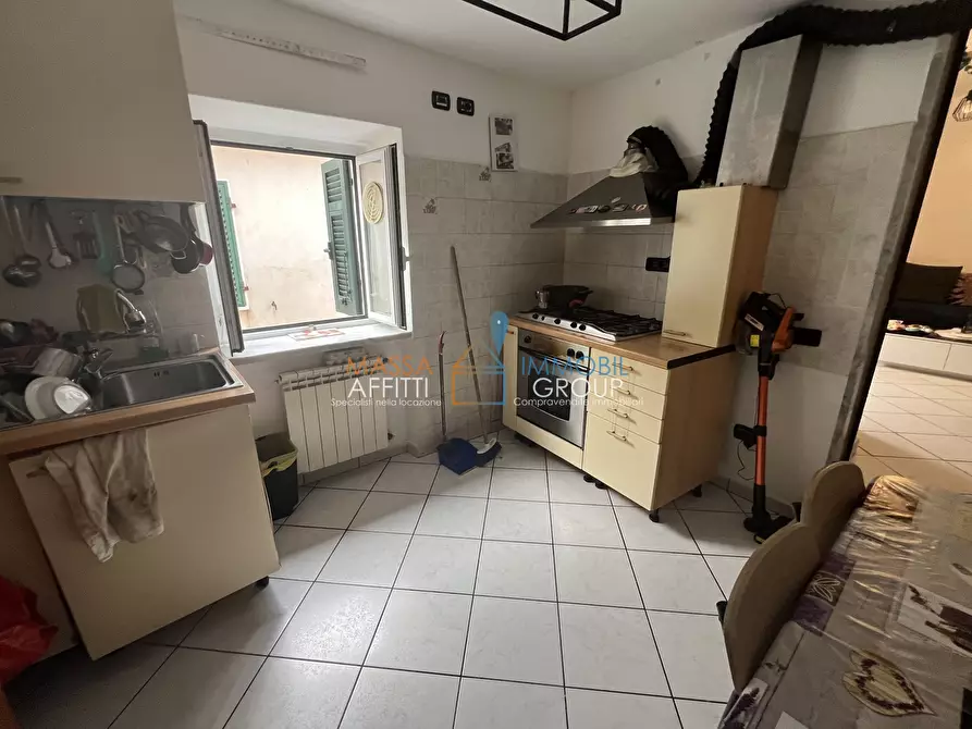 Immagine 12 di Quadrilocale in vendita  in Via Carlo Pisacane 10 a Carrara
