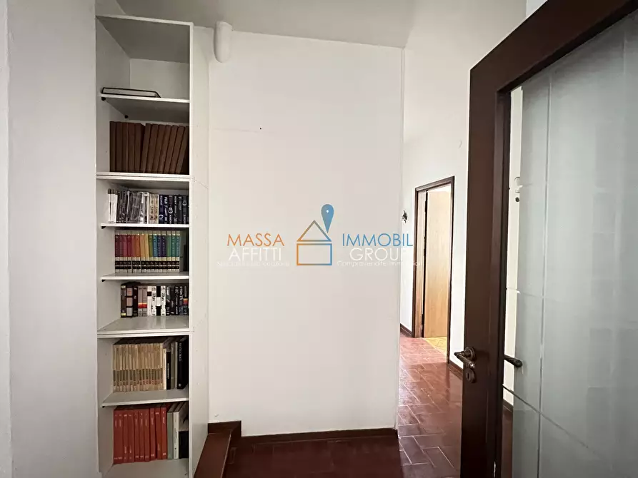 Immagine 16 di Quadrilocale in vendita  in Viale puccini 6 a Massa