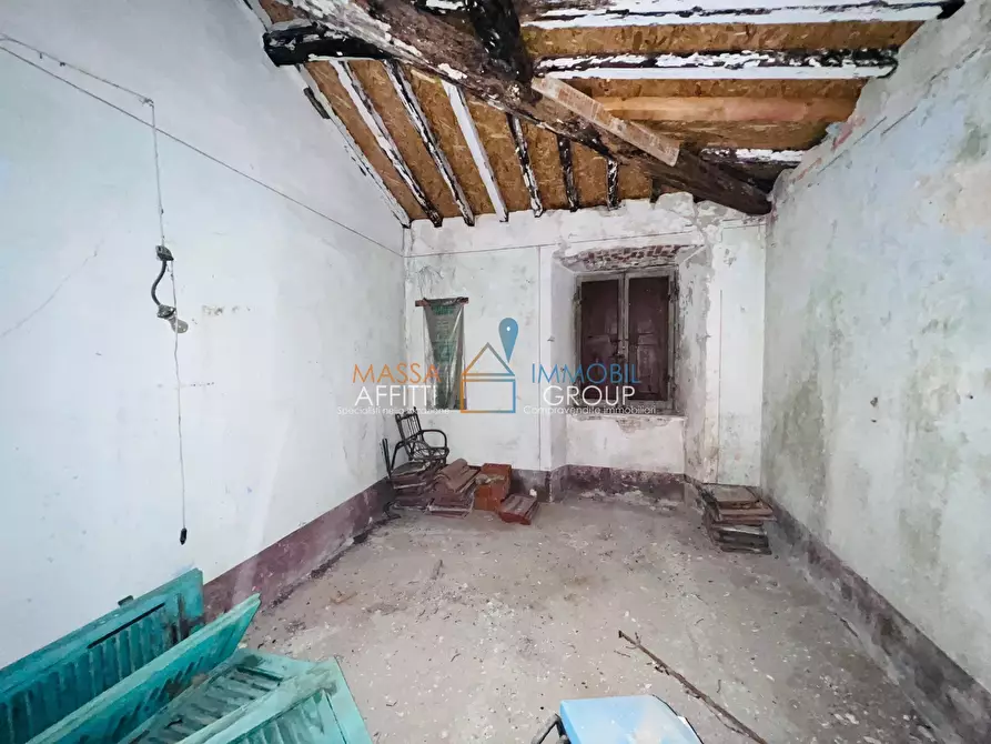 Immagine 48 di Casa indipendente in vendita  in Via Fondaccio 12 a Montignoso