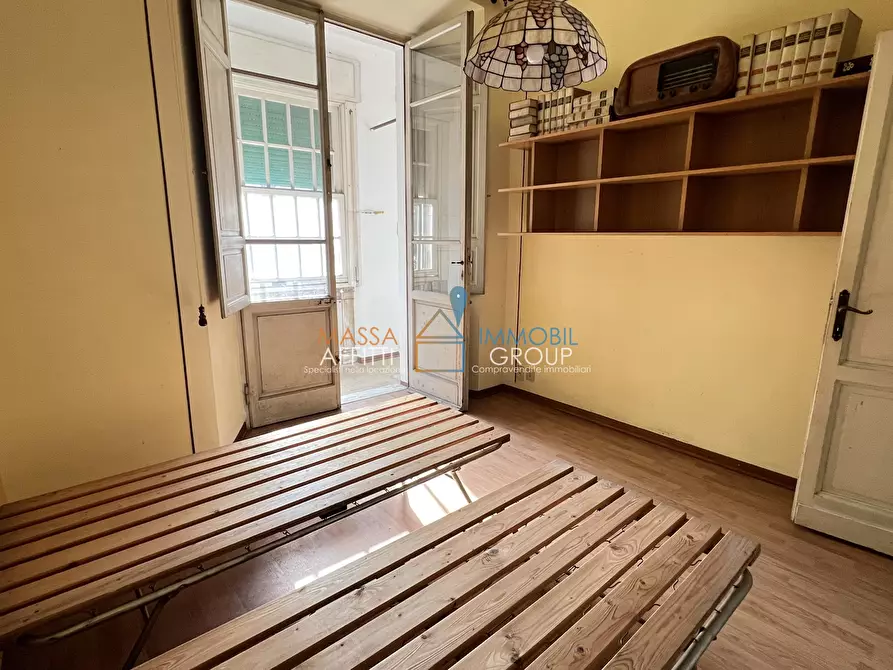 Immagine 16 di Pentalocale in vendita  in Via Benedetto Croce 11 a Massa