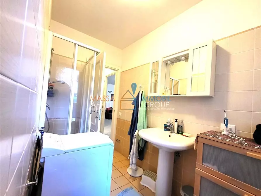 Immagine 8 di Porzione di casa in vendita  in Via Bottaccio a Montignoso