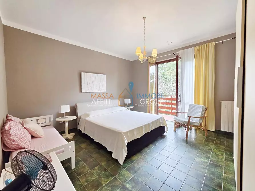 Immagine 25 di Villa in vendita  in Via dei Fortini 75 a Massa