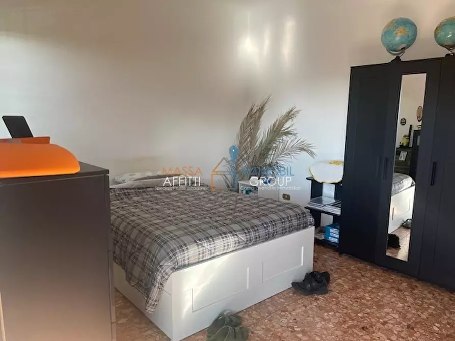 Immagine 26 di Pentalocale in vendita  in Viale Giacomo Puccini 26 a Massa