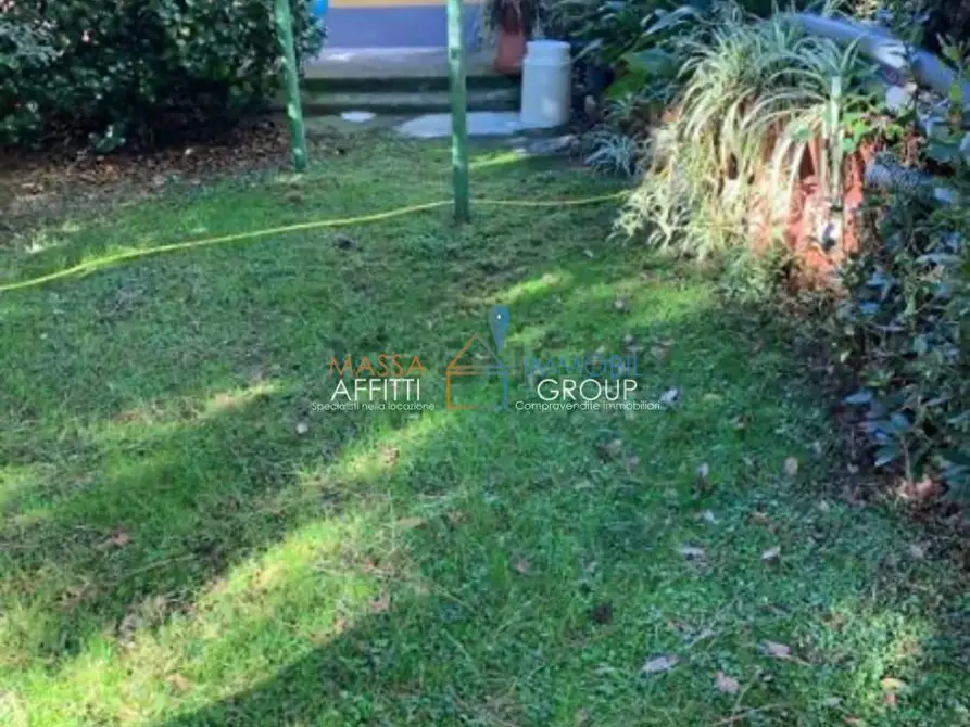 Immagine 10 di Casa indipendente in vendita  in Via Quercioli 385 a Massa