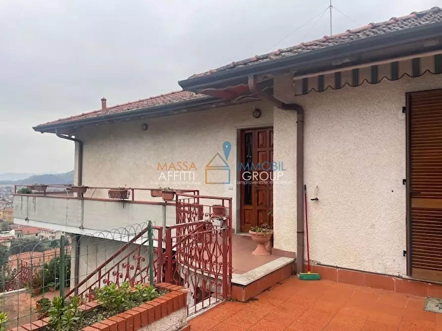 Immagine 2 di Porzione di casa in vendita  in Via San Francesco 11 a Massa