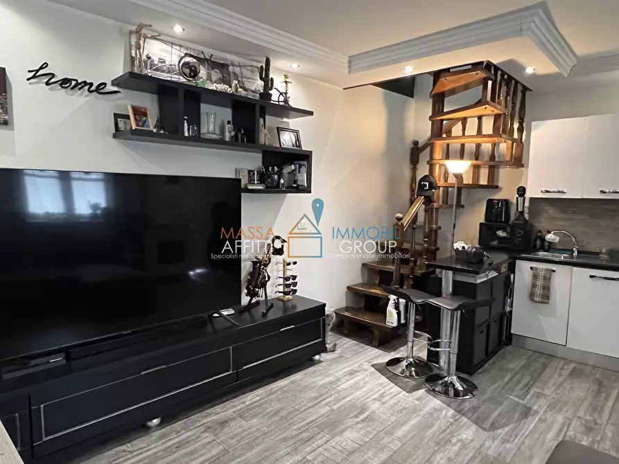 Immagine 11 di Casa indipendente in vendita  in Via della Gora 88 a Massa