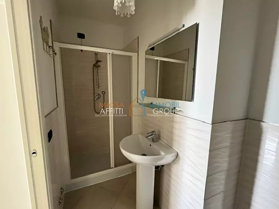 Immagine 30 di Quadrilocale in vendita  in Via della Quercia 58 a Massa