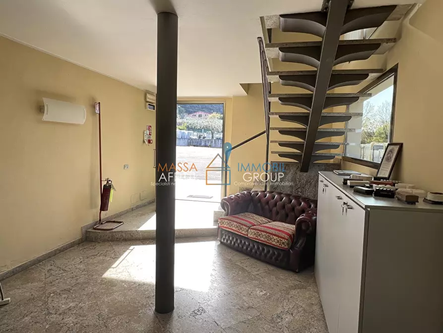 Immagine 21 di Attività artigianale in vendita  in Via Piedimonte 7 a Montignoso