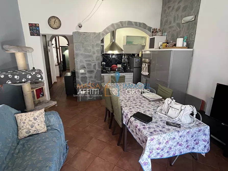Immagine 8 di Casa indipendente in vendita  in Viale Stazione 45 a Massa