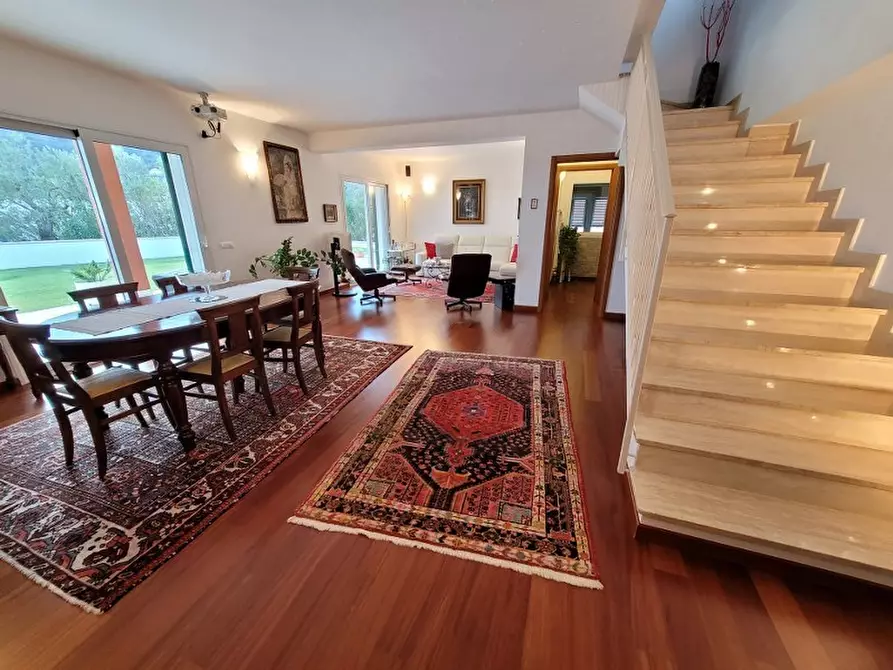 Immagine 3 di Villa in vendita  in via Neghelli 145 a Alassio