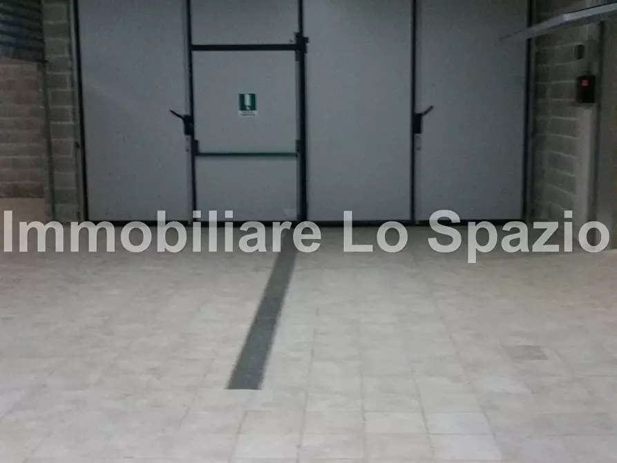 Immagine 11 di Garage in vendita  in via marco polo a Andora