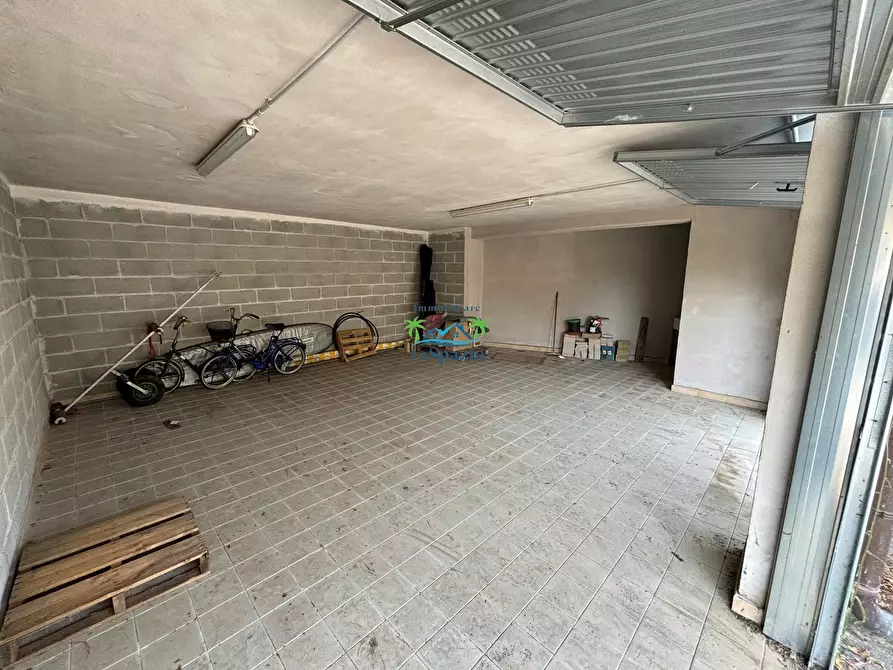 Immagine 3 di Garage in vendita  in Via Marchese Maglioni 3 a Andora