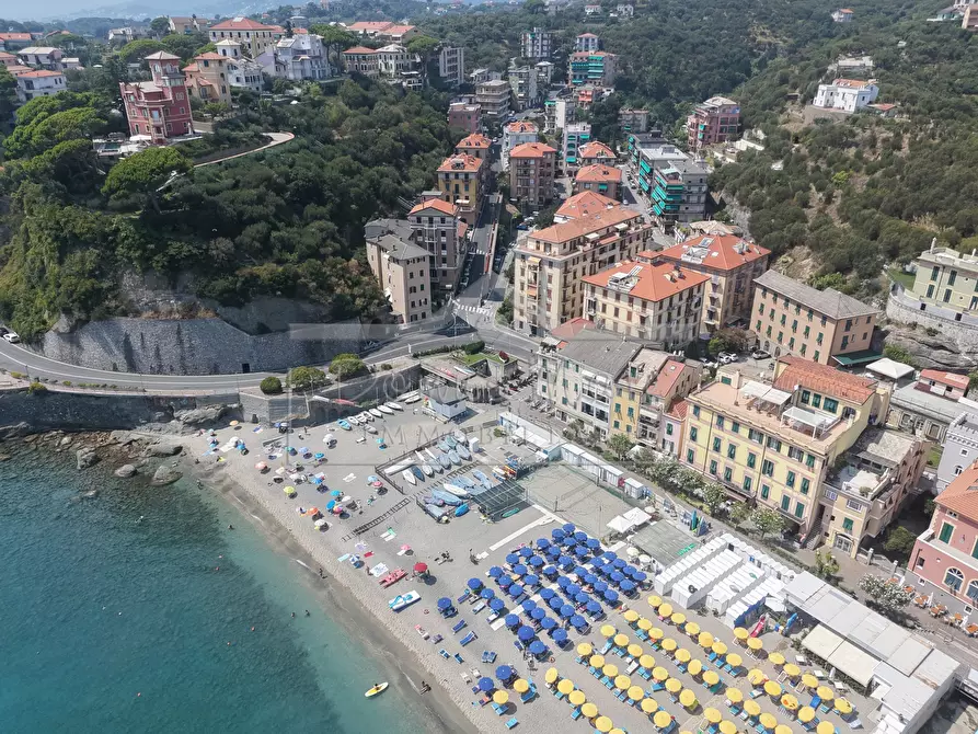 Immagine 49 di Villa in vendita  a Celle Ligure