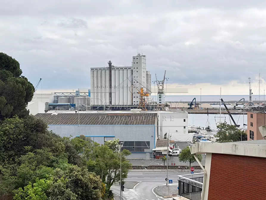 Immagine 2 di Bilocale in affitto  a Savona