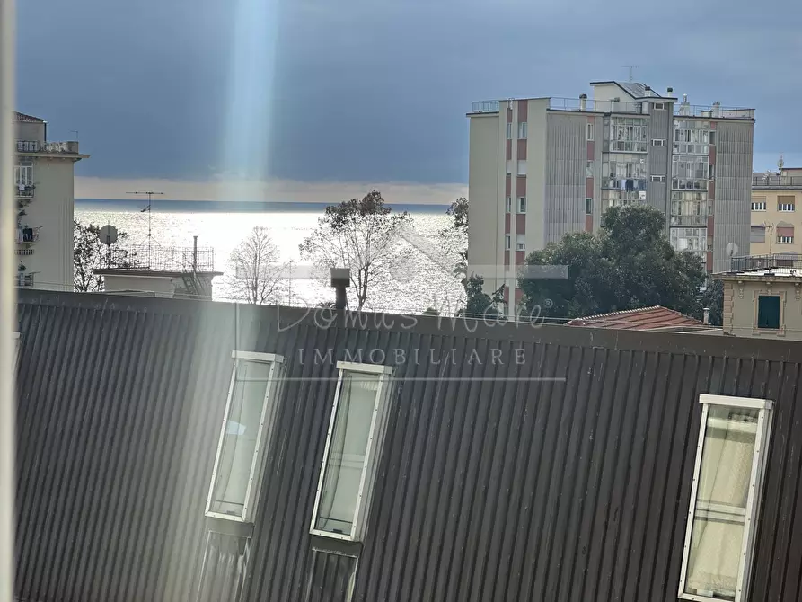 Immagine 37 di Quadrilocale in vendita  in Piazza Santa Cecilia 2 a Savona