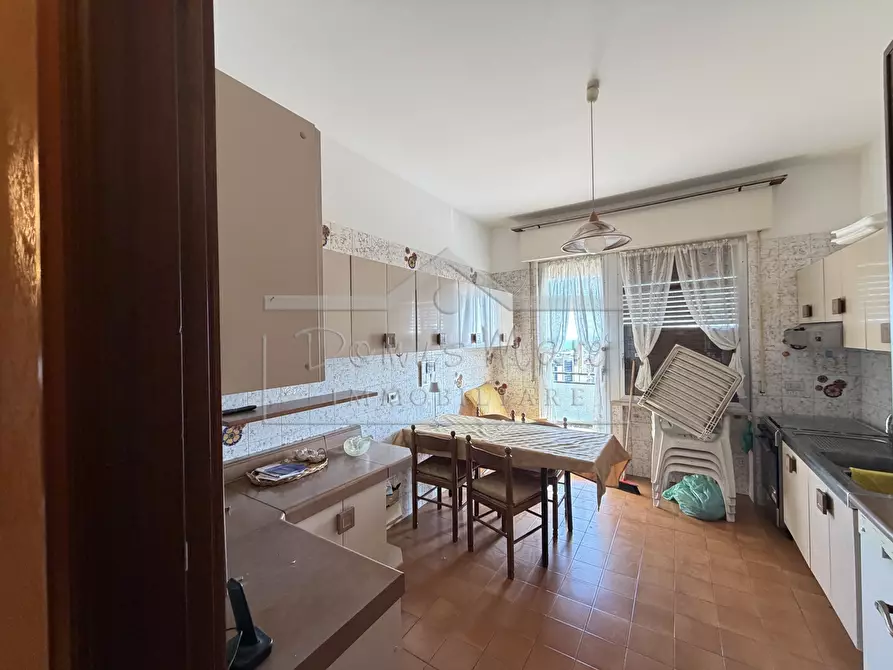 Immagine 9 di Pentalocale in vendita  a Savona