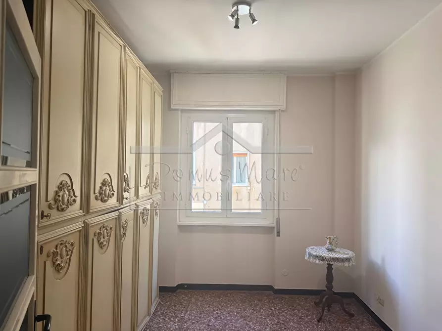 Immagine 8 di Pentalocale in vendita  in Via Orefici 3 a Savona