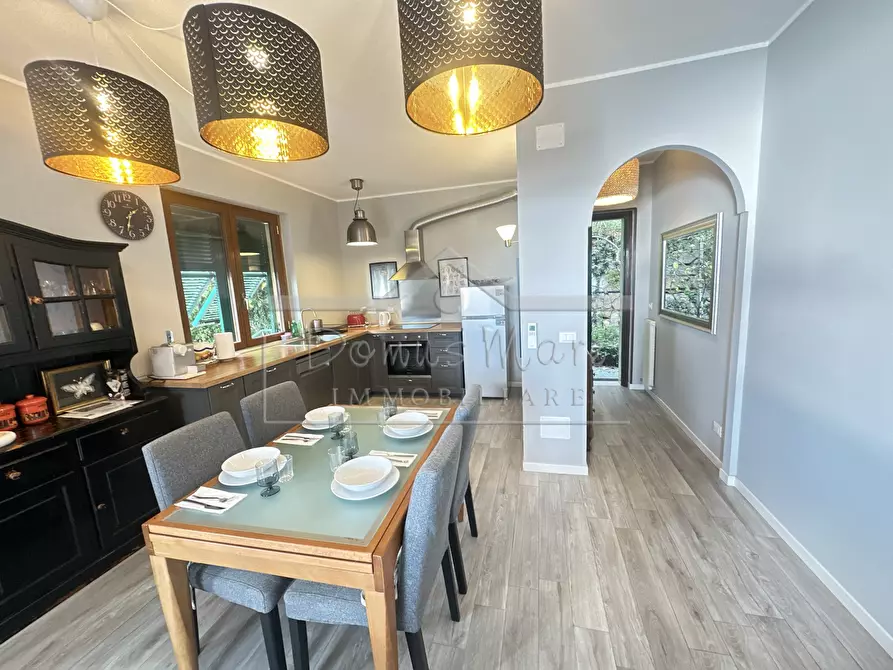 Immagine 14 di Casa indipendente in vendita  in Salvo D'Acquisto 70 a Recco