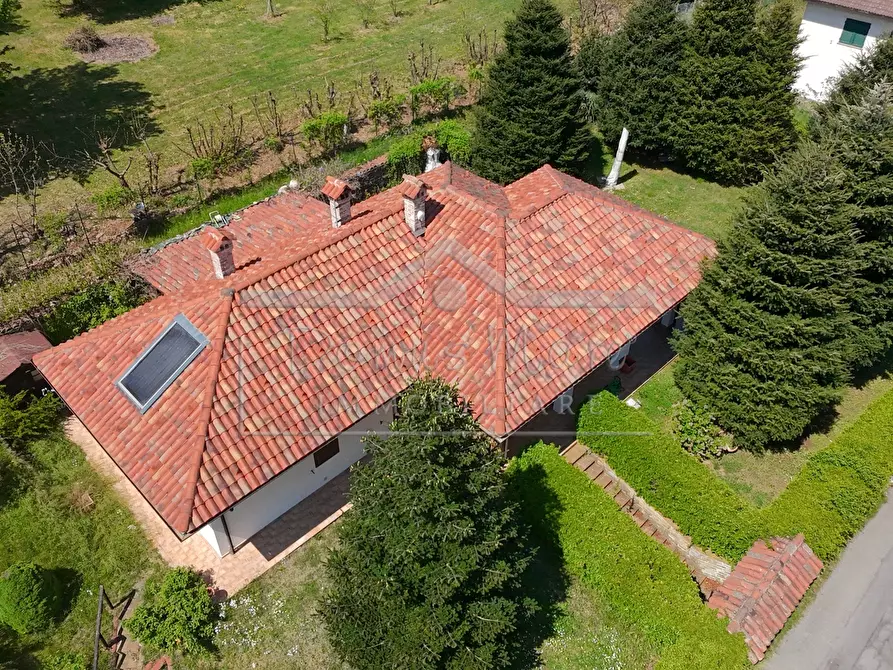 Immagine 2 di Villa in vendita  in Via Cav. Davide Vignolo 6 a Pontinvrea