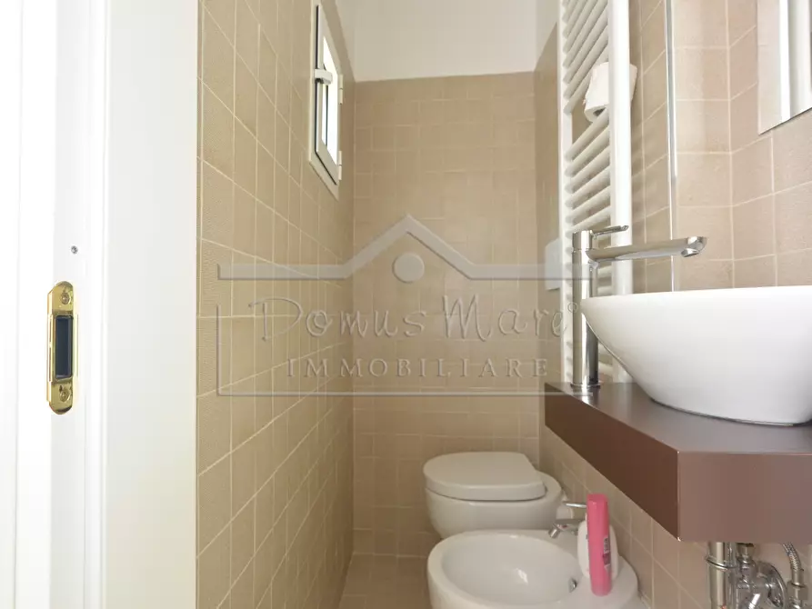 Immagine 9 di Quadrilocale in affitto  in Via Agostino Monti 14 a Savona