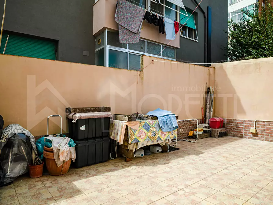 Immagine 16 di Pentalocale in vendita  in Via dell'Alloro a Livorno