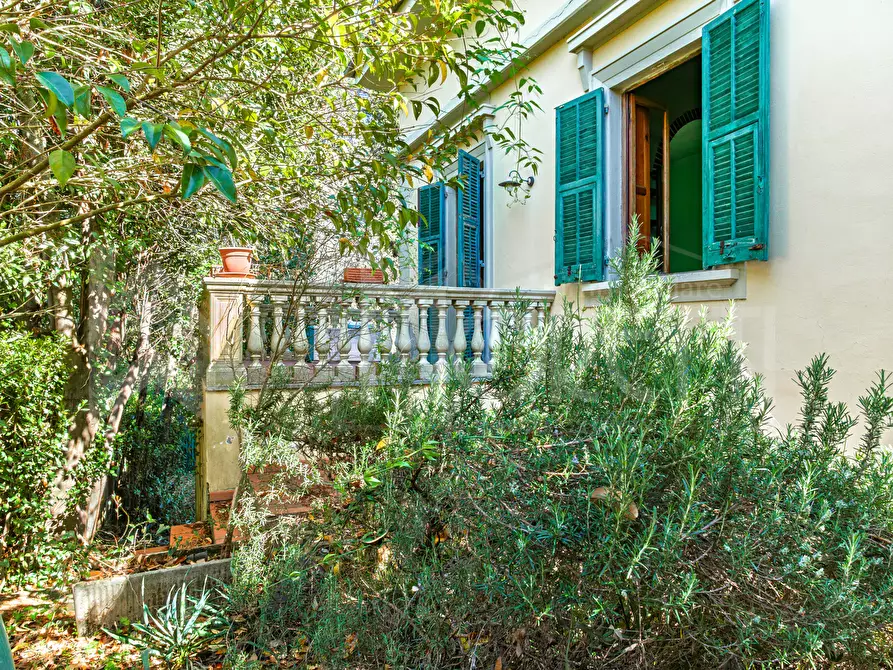 Immagine 24 di Villa in vendita  in Via Parrana San Martino a Collesalvetti