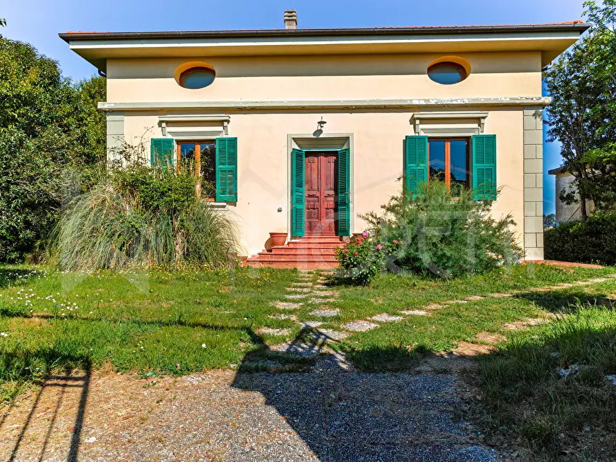 Immagine 1 di Villa in vendita  in Via Parrana San Martino a Collesalvetti