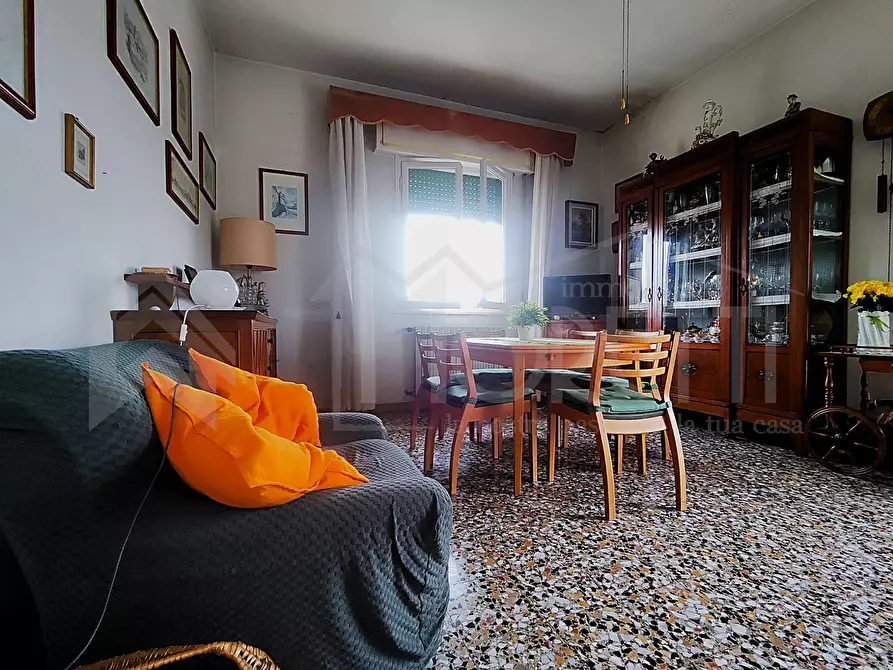 Immagine 5 di Pentalocale in vendita  in Viale Mameli a Livorno