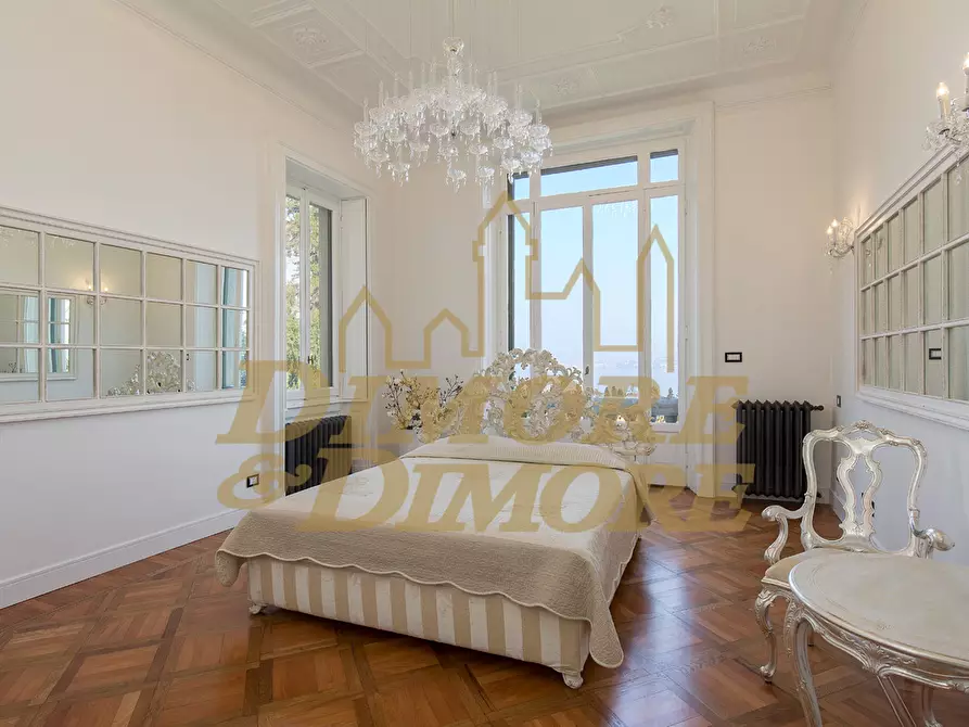 Immagine 25 di Villa in vendita  in via giuseppe verdi 5 a Stresa