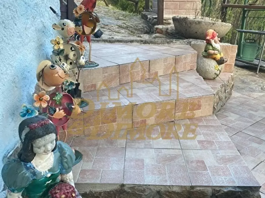 Immagine 39 di Villetta a schiera in vendita  a Aurano