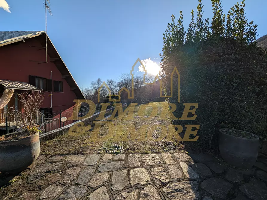 Immagine 4 di Casa indipendente in vendita  a Casale Corte Cerro
