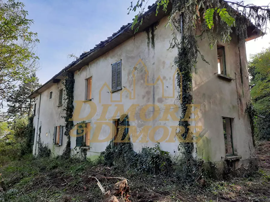 Immagine 30 di Rustico / casale in vendita  a Comabbio